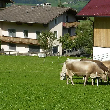 Semesterbostad Kroell *